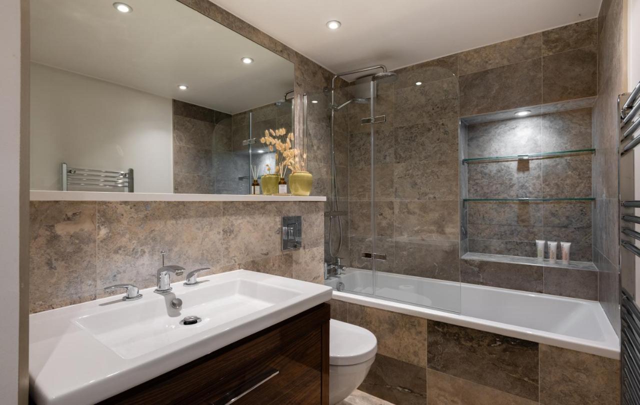 The Heart Of Shepherds Bush - Modern 2Bdr Apartment With Garden Londres Exterior foto